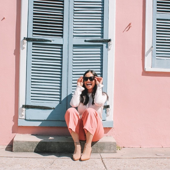 Meet your Posher, Devan - Picture 1 of 1